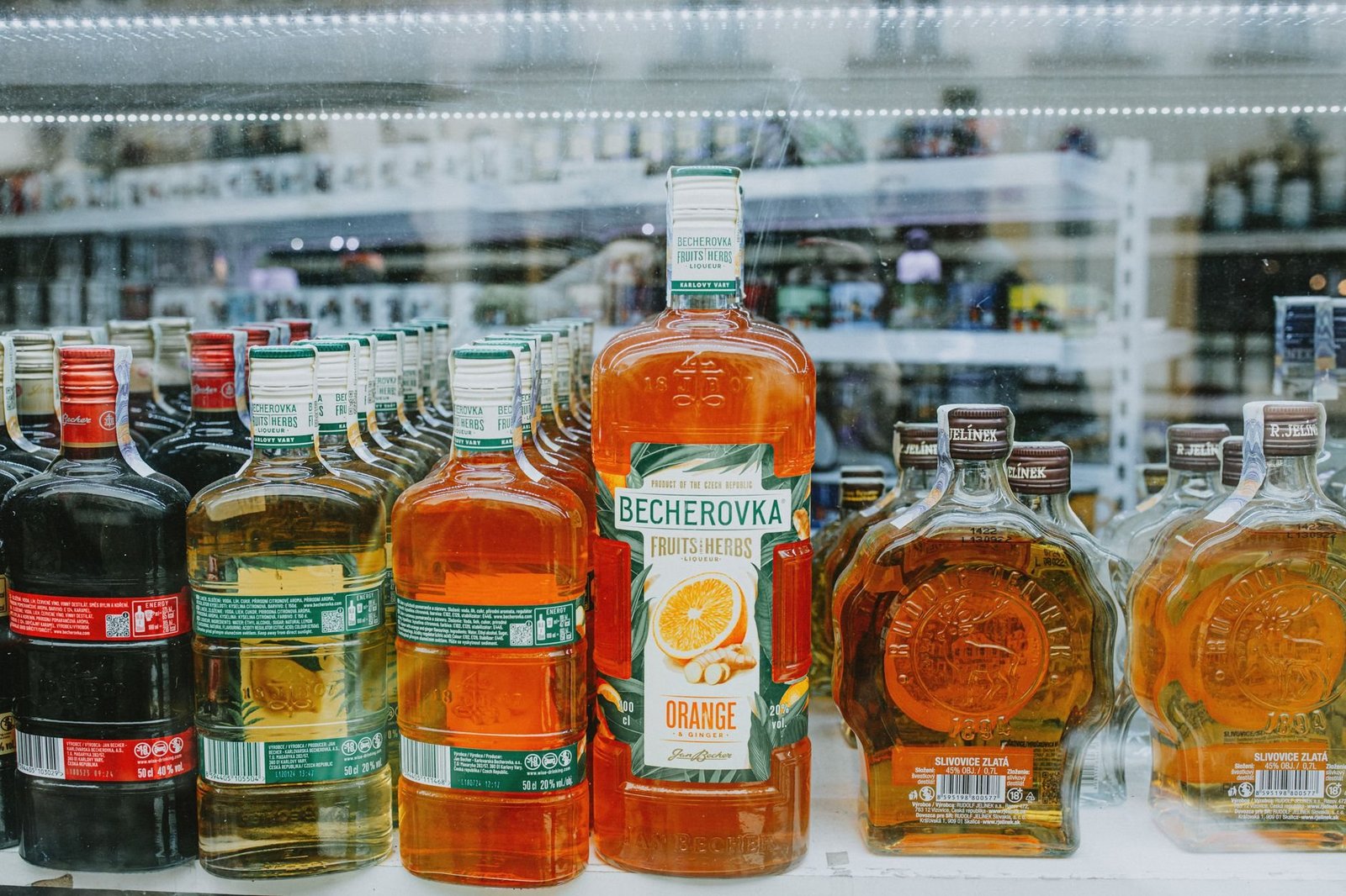 Discounter im Gin-Markt: Was Norma und Aldi 2026 bieten